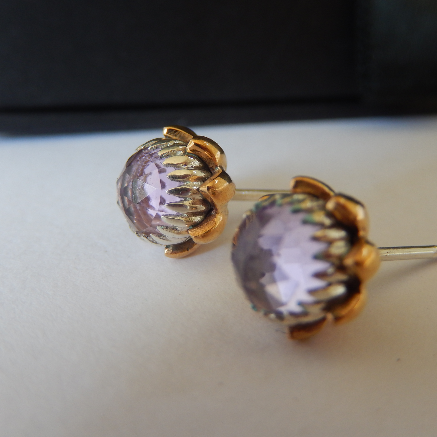 Bold Protea Stud Earrings (Amethyst)
