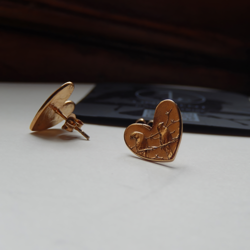 Solid 9ct Yellow Gold One Cent Heart Stud Earrings