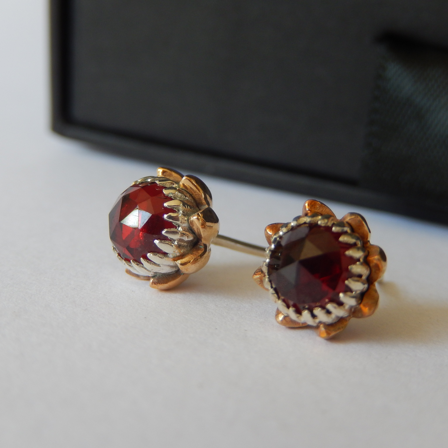 Bold Protea Stud Earrings (Red Garnet)